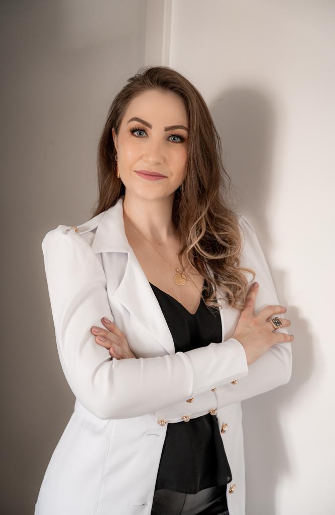 Dra. Thayana Darab Rettor